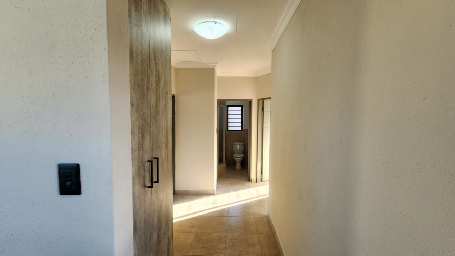3 Bedroom Property for Sale in Waterval East North West